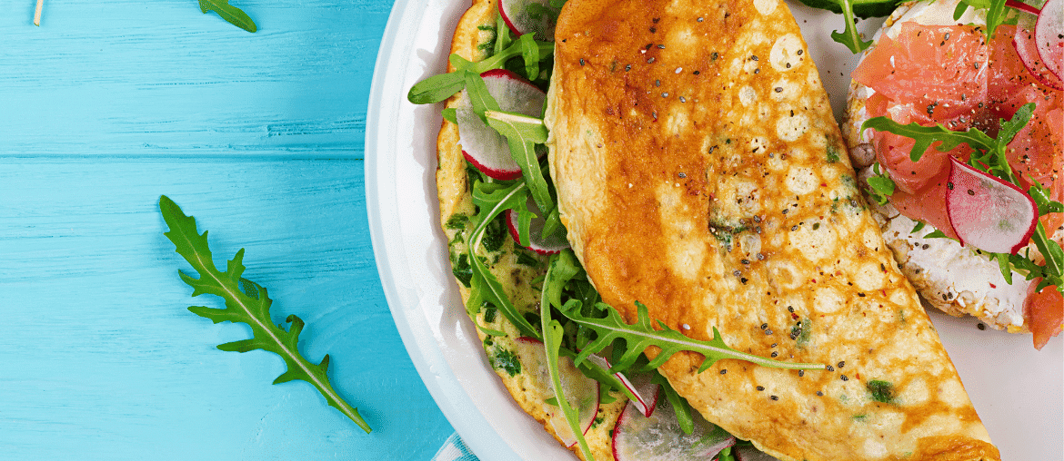 Veggie Egg White Omelette with Toast